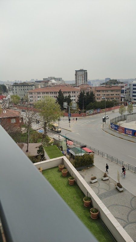 Dr. Güven Çeçe