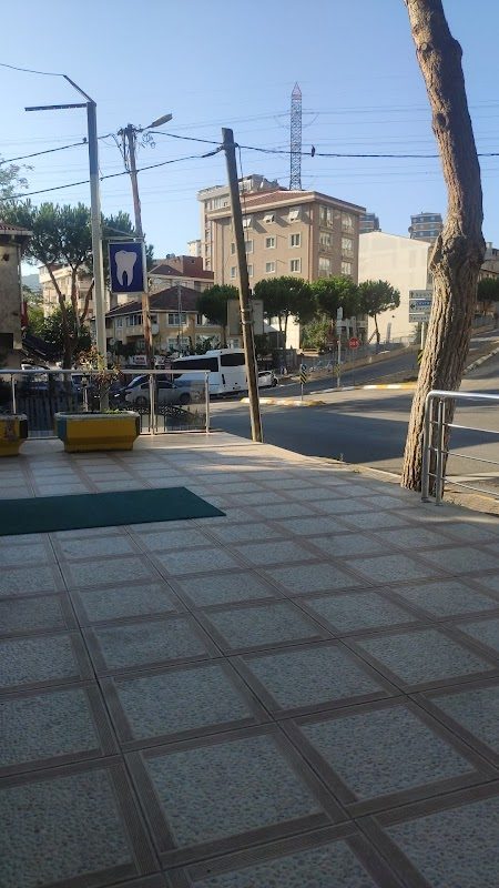 Dt. Mehmet Erbay - Estetik