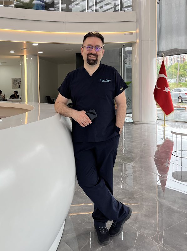 Dr. Çağhan Pekşen - Estetik