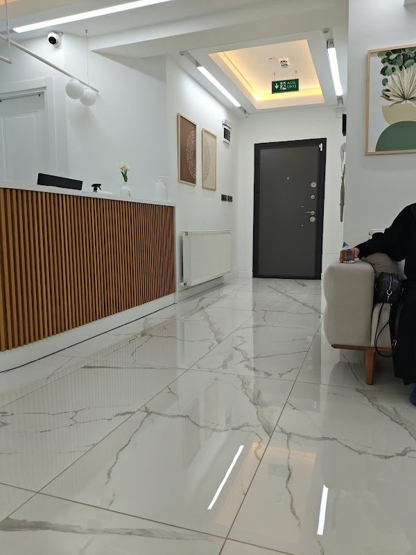 Dt. Talha Çetin - Estetik