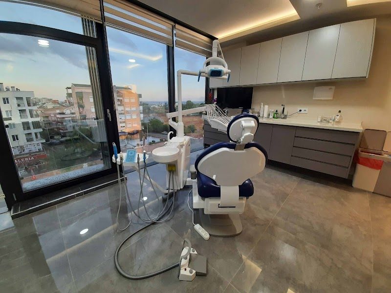 Dr. Sinan Tozoğlu - Estetik