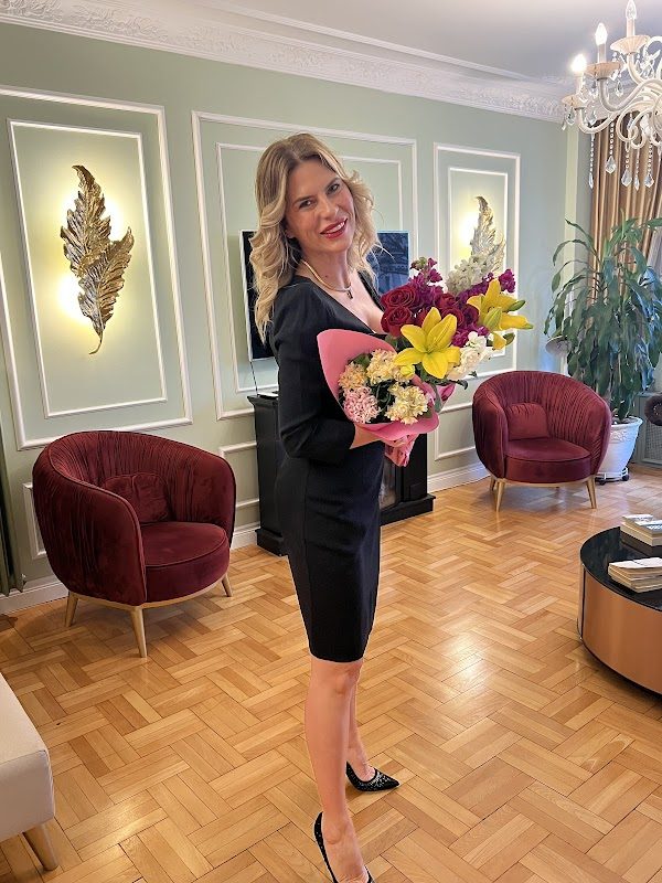 Dr. Burcu Arslan - Estetik