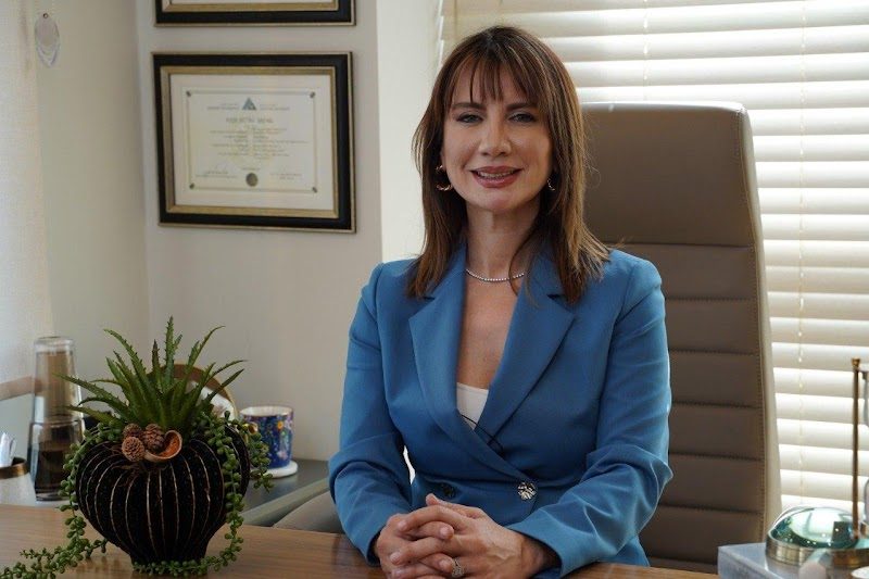 Dr. Ayşe Şafak - Estetik