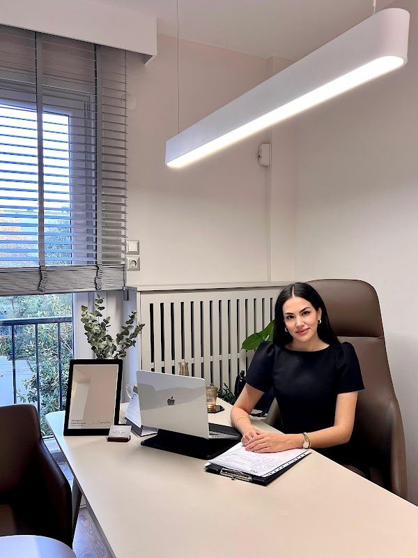 Dr. Elif Genç