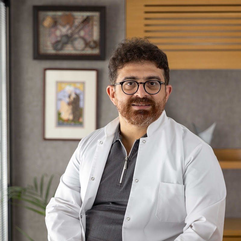 Dr. Kenan Implantologist