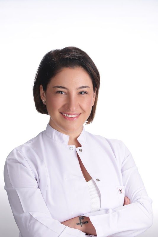 Dr. Elçin Arıtürk - Estetik
