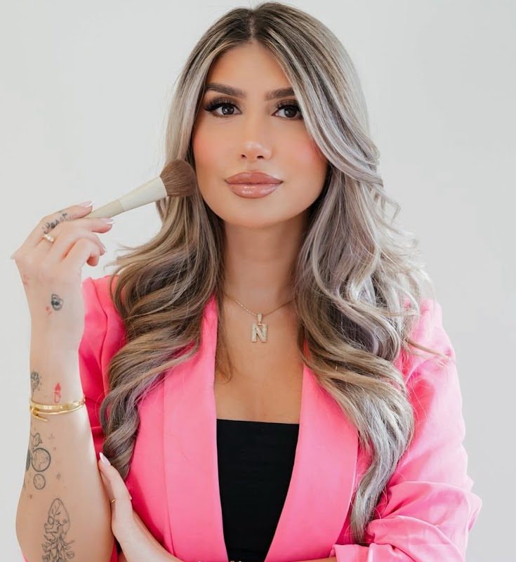 Dr. Nazlı Selvi - Estetik