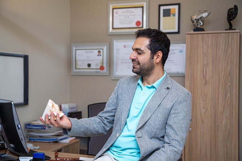 Dr. Umur Akıner - Estetik