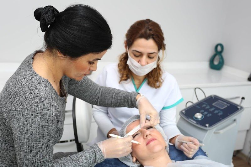 Dr. Belma Kapılı - Estetik