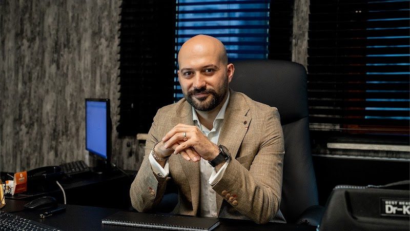 Dr. Enes Kodalak