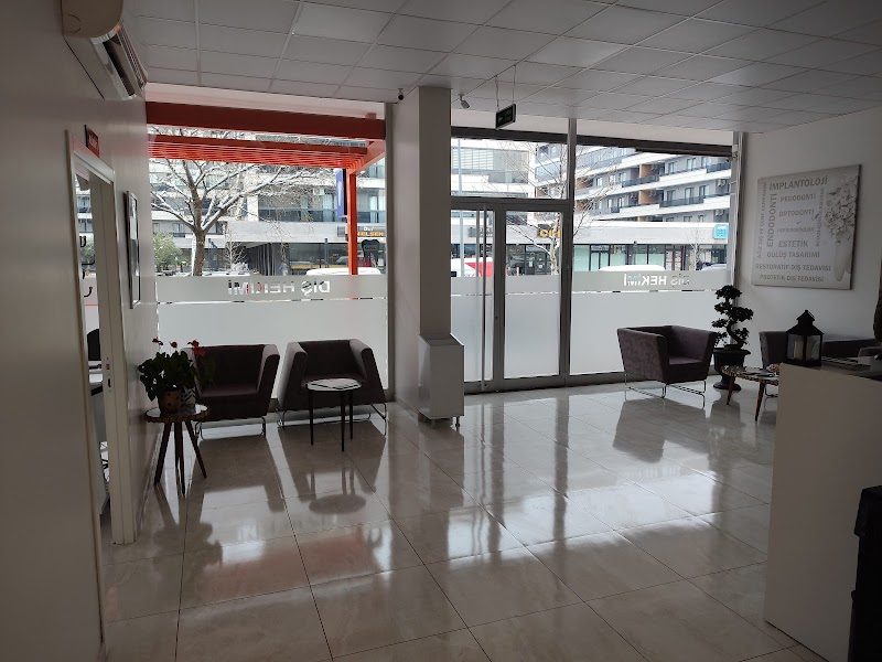 Dt. Refet Güneş - Estetik
