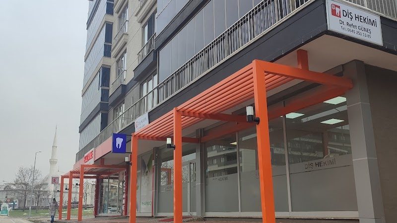 Diş Hek. Refet Güneş