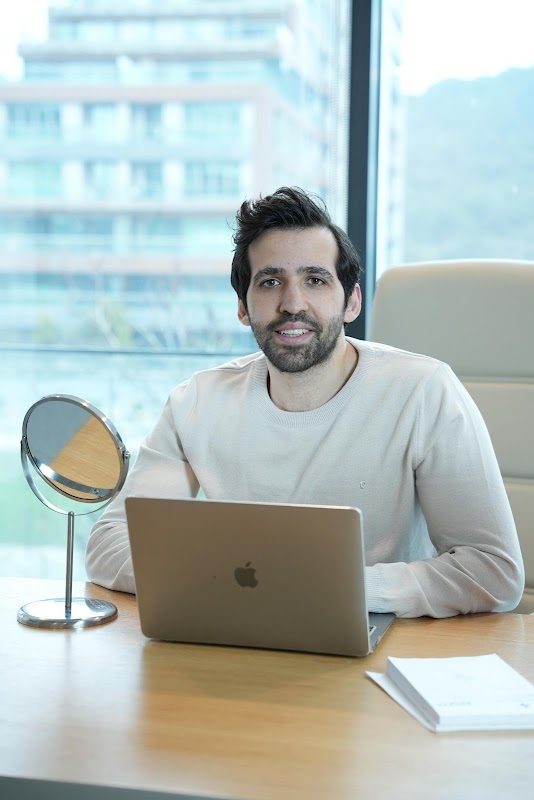 Dr. Mesut Karataş - Estetik
