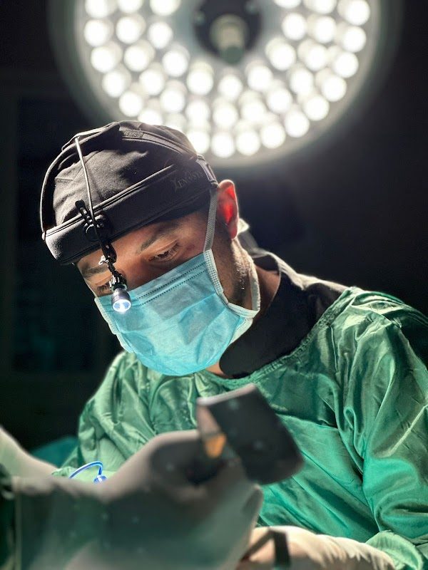 Dr. Tiber Menteşe - Estetik