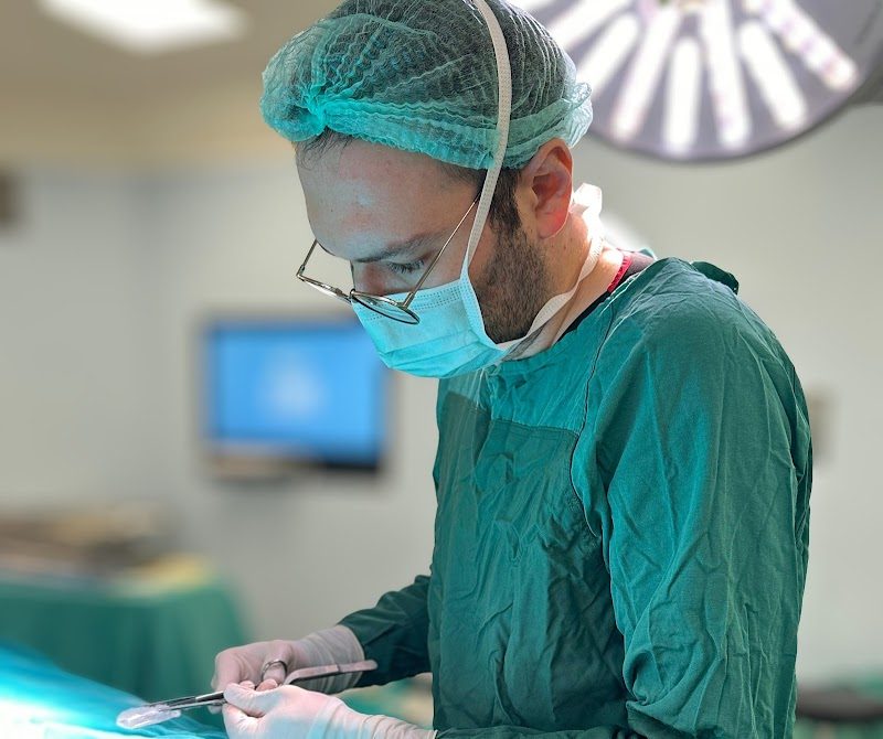 Dr. Mert Dabak - Estetik