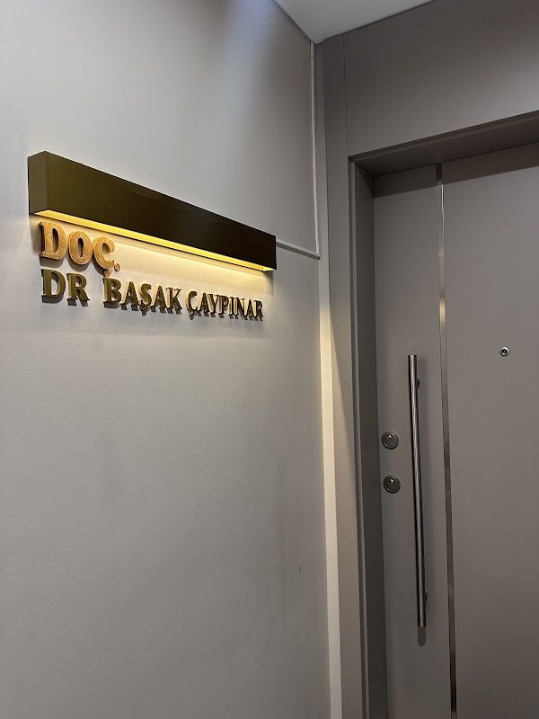 Dr. Başak Çaypınar - Estetik