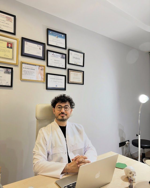 Dr. Mustafa Erkek