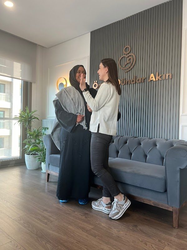 Dr. Öznur Akın - Estetik