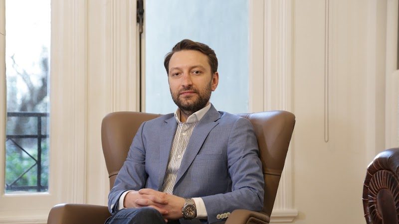 Dr. Erhan Gezer - Estetik