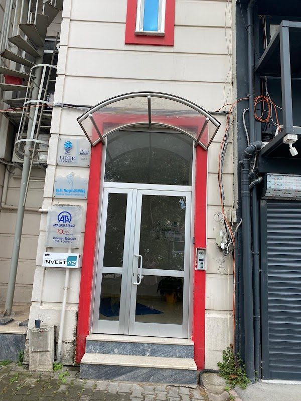 Dr. Nurgül Altuntaş - Estetik