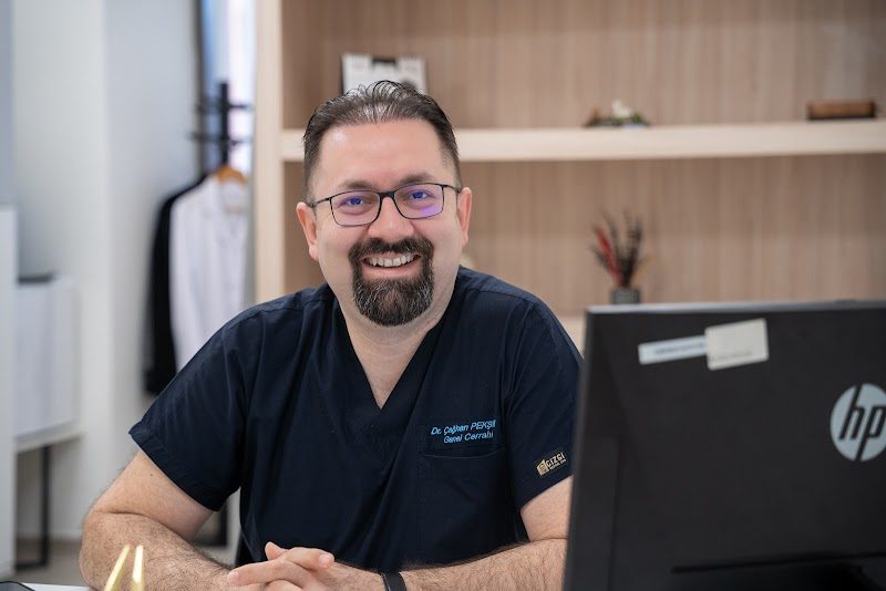 Dr. Çağhan Pekşen
