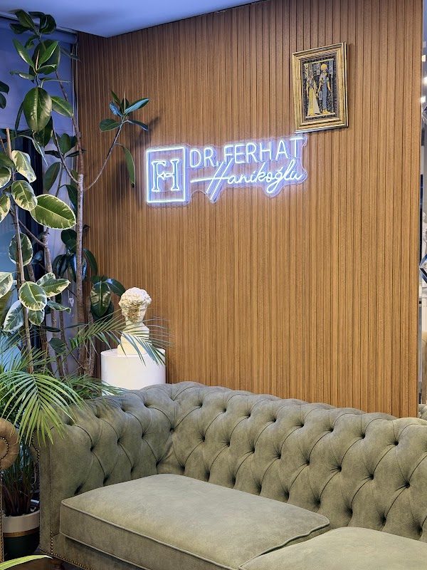 Dr. Ferhat Lotus - Estetik